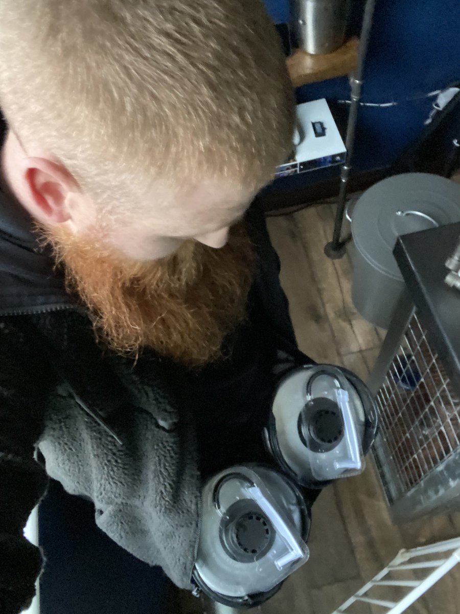 RossWhitaker89's tweet photo. Will 2 do. Wife makes me carry the shopping like this @perfectdraftuk @TheBeerHawk @Giveaway https://t.co/my4OhuYrWV