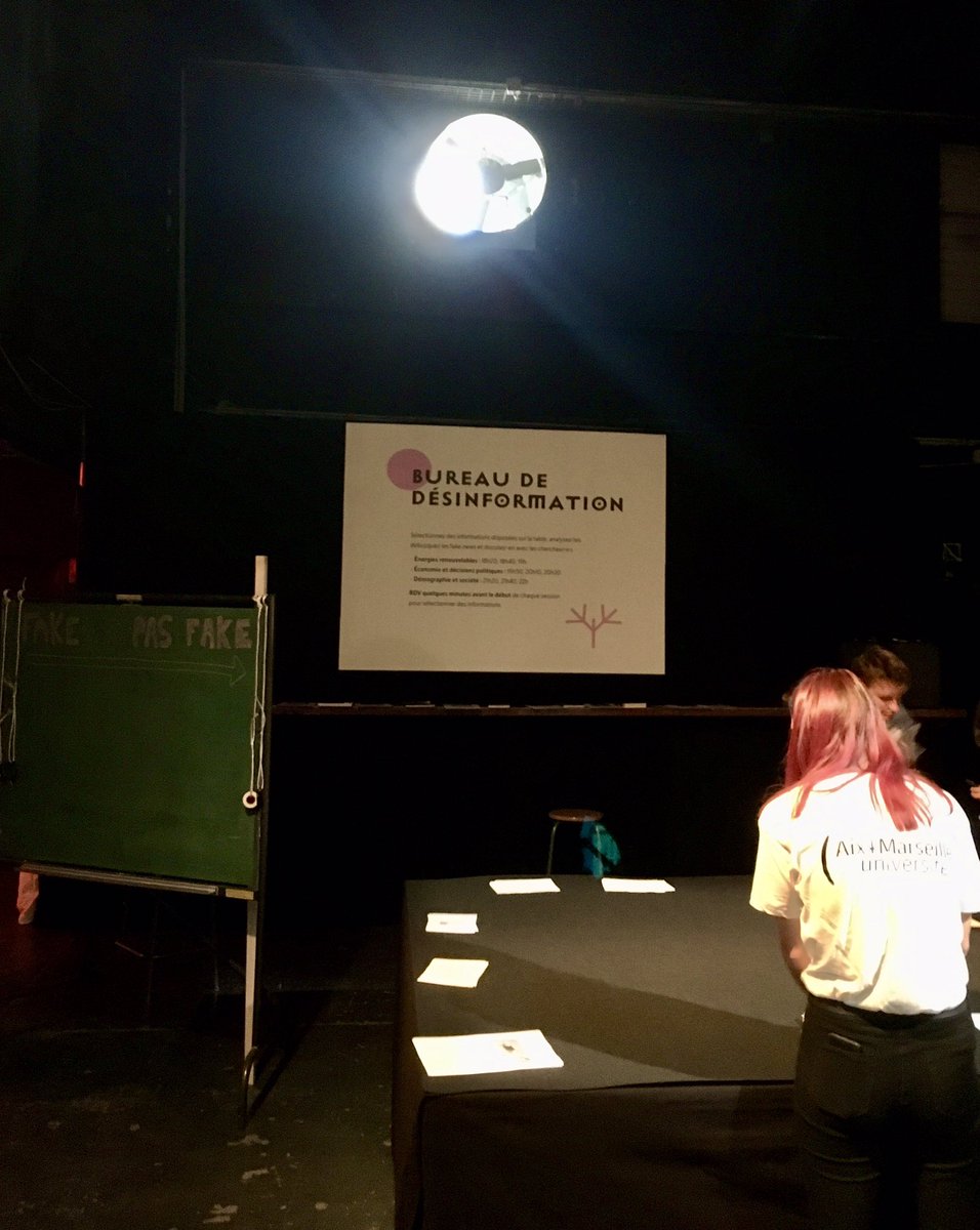 PrehistoTweet's tweet photo. On vous attend sur le « Bureau de désinformation » de la @NuitChercheurs (es) @marseille, pour démêler le vrai du faux (si possible) avec des scientifiques de @univamu et @cnrs! #ENR #Démographie #Climat #EcoPol https://t.co/ixQVYQl8oM