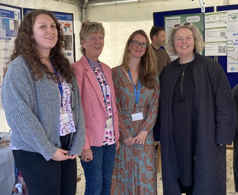 START_ERN's tweet image. @LindaDoyle with Researchers who are bringing attention to the number of beautiful manuscripts in the Old Library collection. Come along to learn all about these ancient texts and use the pigments and parchment yourself!
#STARTatERN 
#EuropeanResearchersNight
