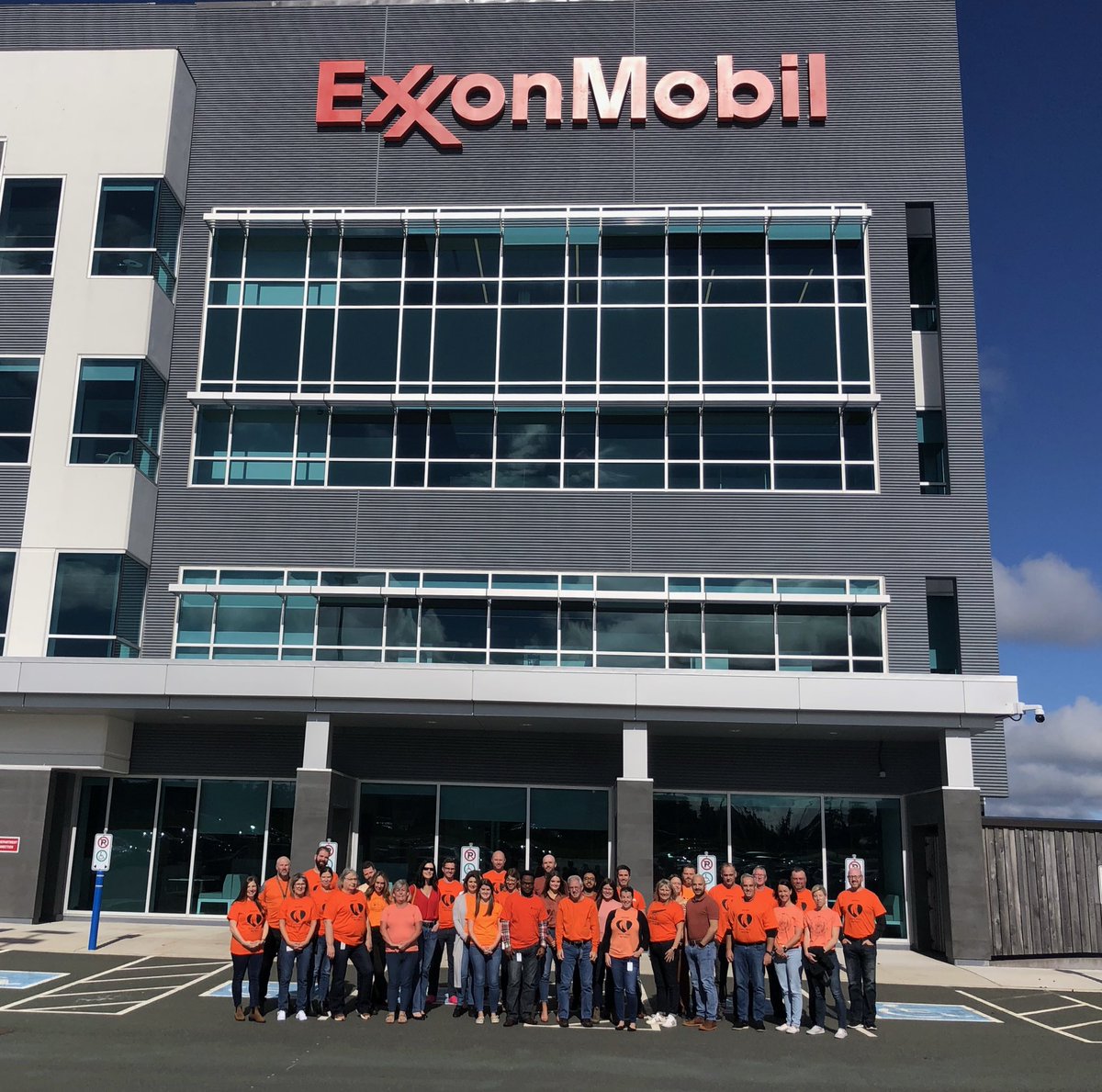 On National Day for Truth and Reconciliation, we honour those who never returned home &amp; survivors of residential schools, and their families &amp; communities. Public commemoration of the tragic history &amp; ongoing impacts of residential schools is vital to the reconciliation process.