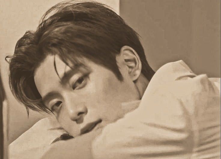 *Benim inançtan kopuşum hayatla ilintisiz, zalim ve kendince çevrilen irademi aşındırıyordu.