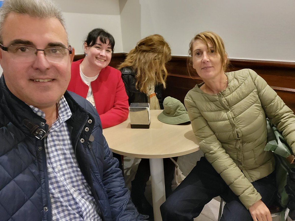 DIALEKTIKApsico's tweet photo. Café después de finalizar la reunión del equipo de @CuidadosDignos @sandradhv https://t.co/eBrktx03eb