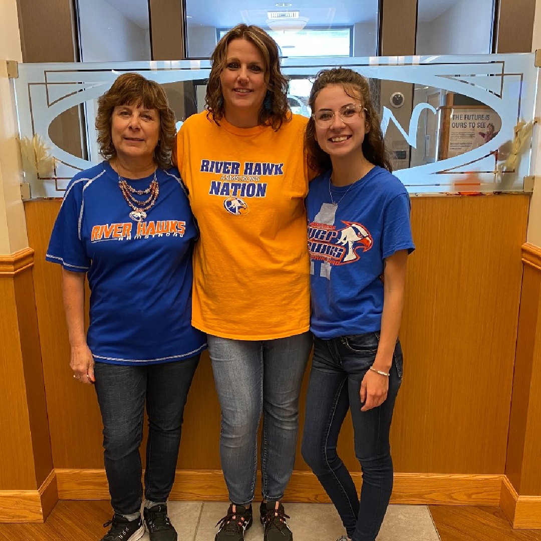 NexTier Bank knows how to show its school spirit! Who are you rooting for this weekend? 🏀 🏈 ⚾️ 

#CommunityBank #MoreThanJustaBank
