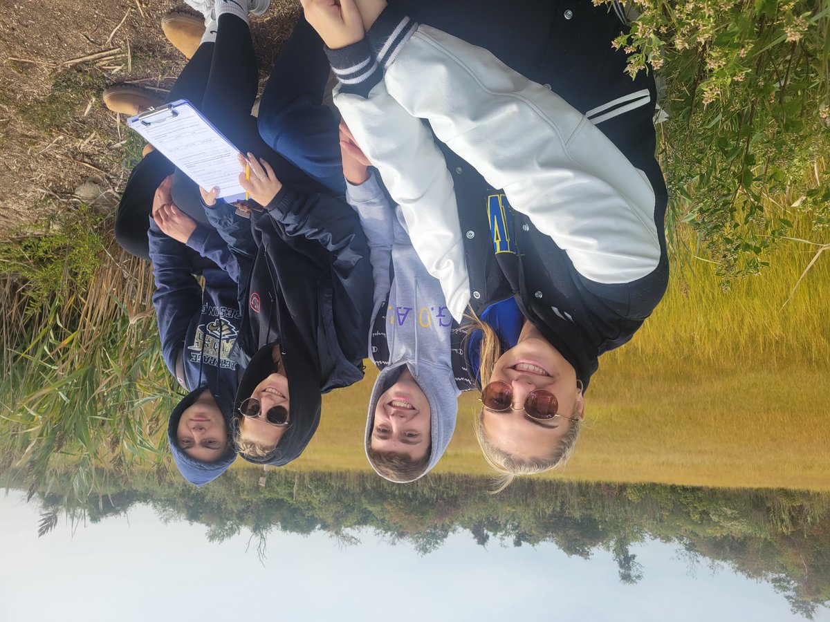 ScigsScience's tweet photo. AP Enviro field testing at the salt marsh. Great Kids..great day! #wearebethpage https://t.co/IZB1K7ARp0