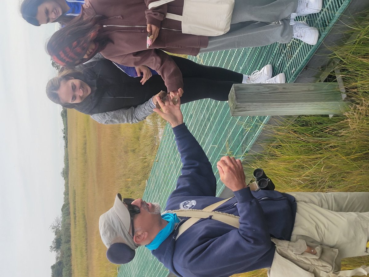 ScigsScience's tweet photo. AP Enviro field testing at the salt marsh. Great Kids..great day! #wearebethpage https://t.co/IZB1K7ARp0
