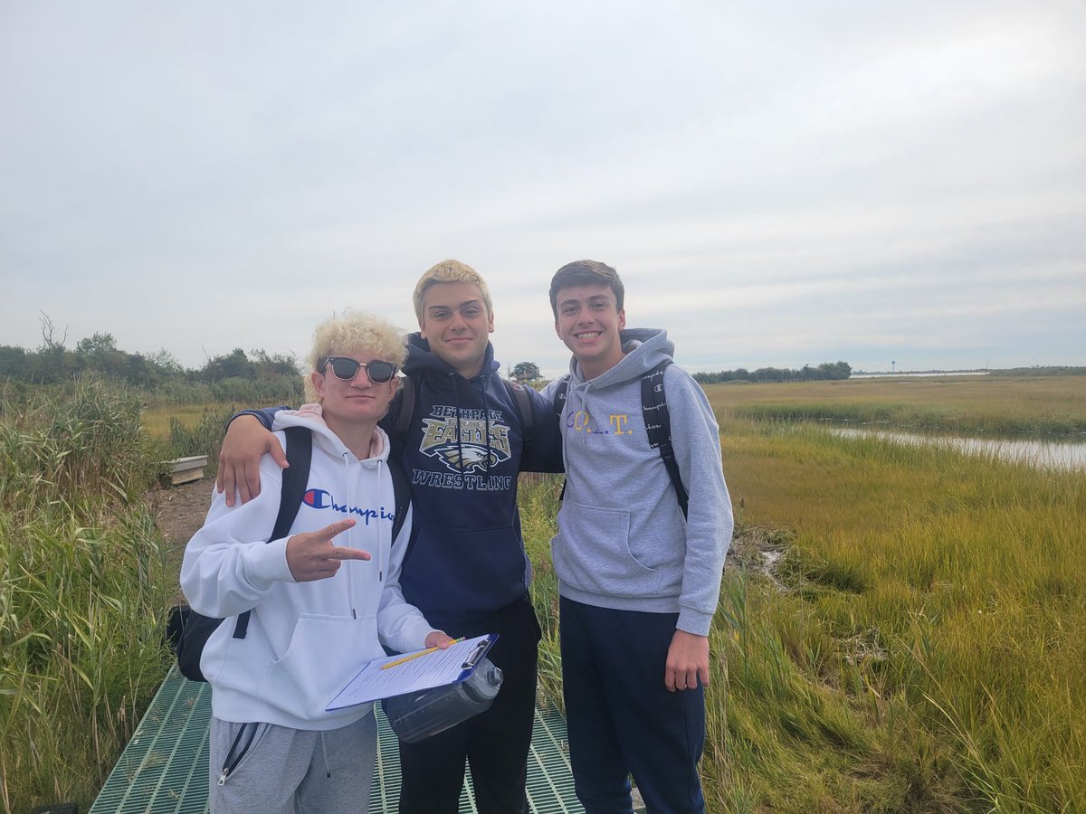 ScigsScience's tweet photo. AP Enviro field testing at the salt marsh. Great Kids..great day! #wearebethpage https://t.co/IZB1K7ARp0