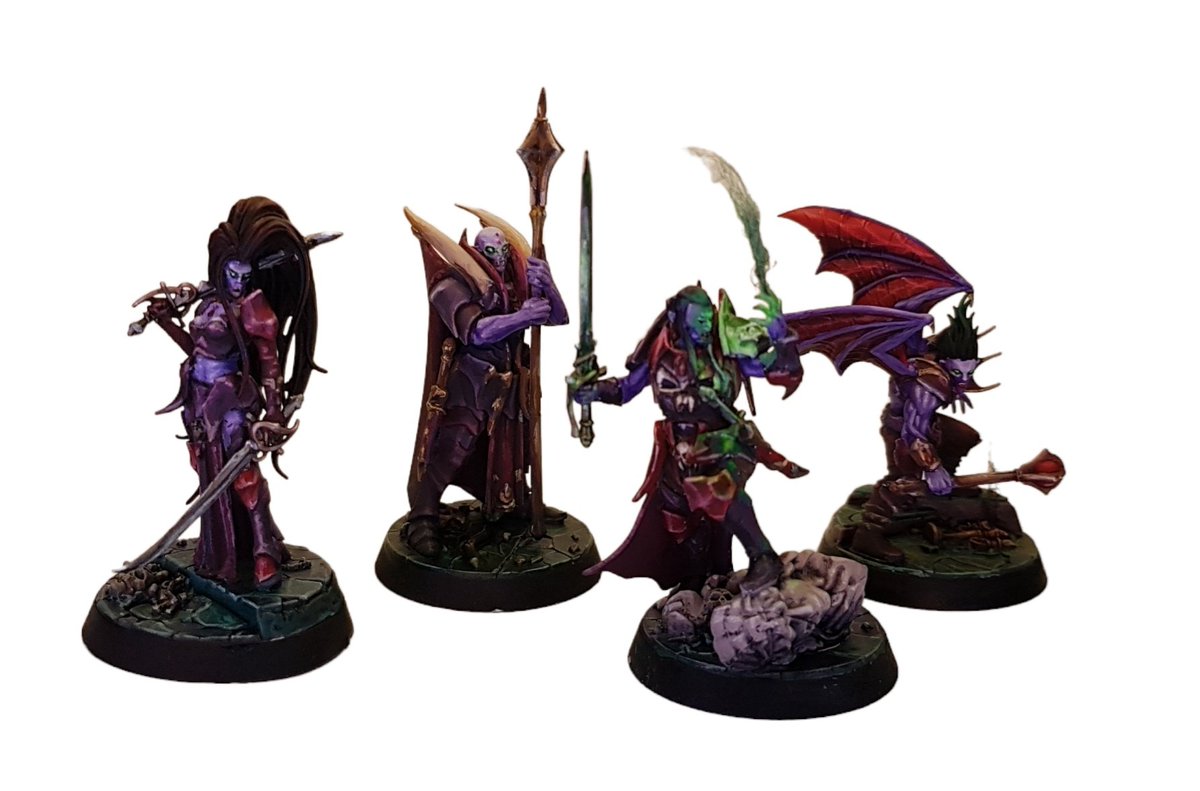 Der ganze #crimsoncourt versammelt.
#WarhammerCommunity #warhammerunderworlds #vampire