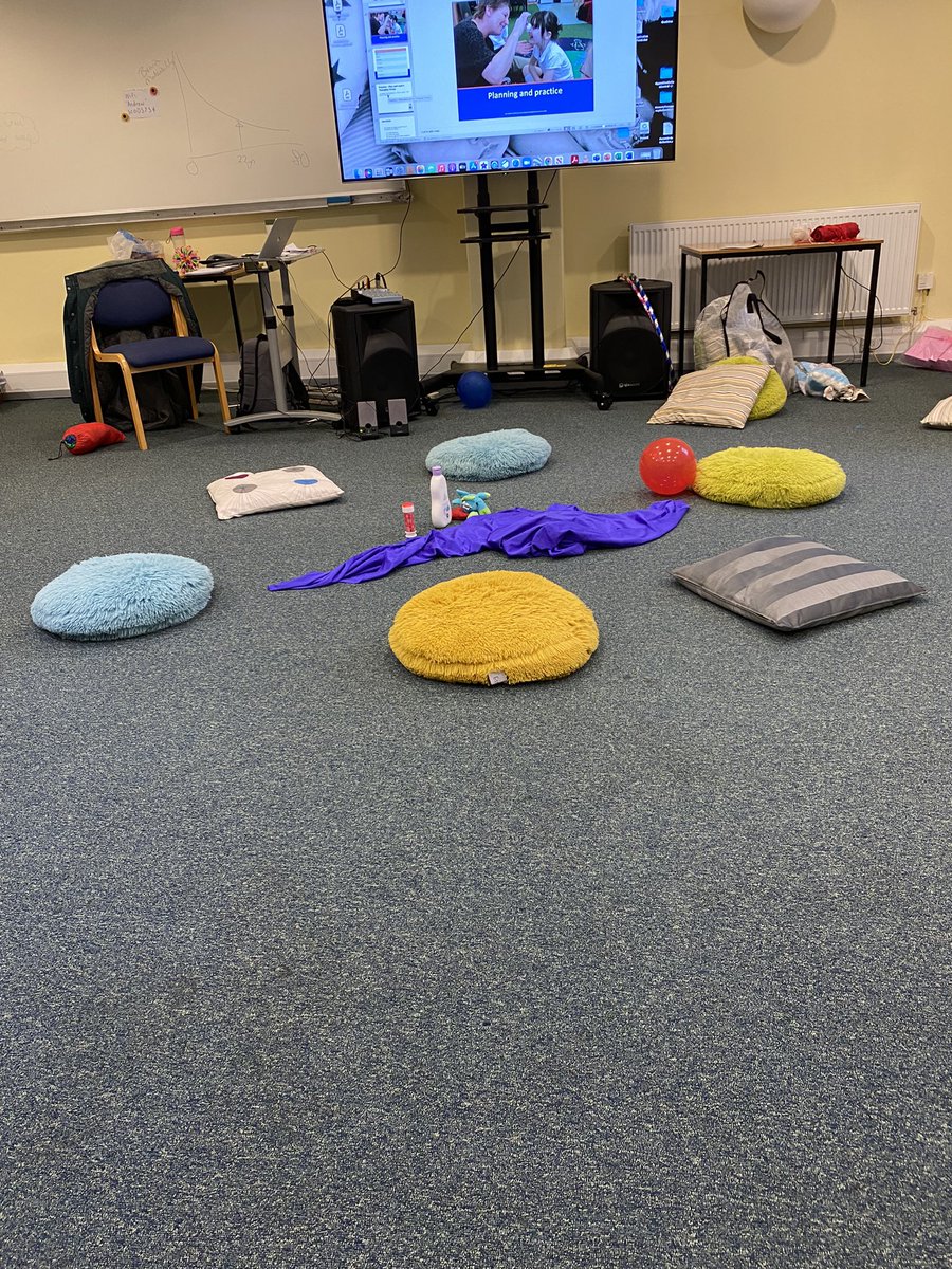 krissymoulder's tweet photo. Brilliant week of training for level 1 Theraplay with my colleague @LinzilooLynsey looking forward to start implementing into our practice next week @TheraplayUK @Theraplay #theraplay #buildingbetterrelationships #siss #bettertogether https://t.co/lIAirVMio5