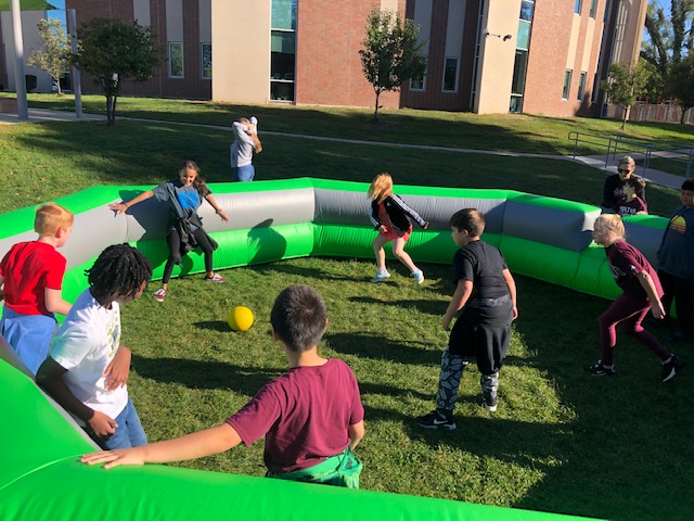 Hamfamwildcats's tweet photo. Today is our September behavior reward day. Students with good behavior for the month of September are able to play gaga ball with their class! #behaviorrewards #gagaball https://t.co/R1al3rUfnP