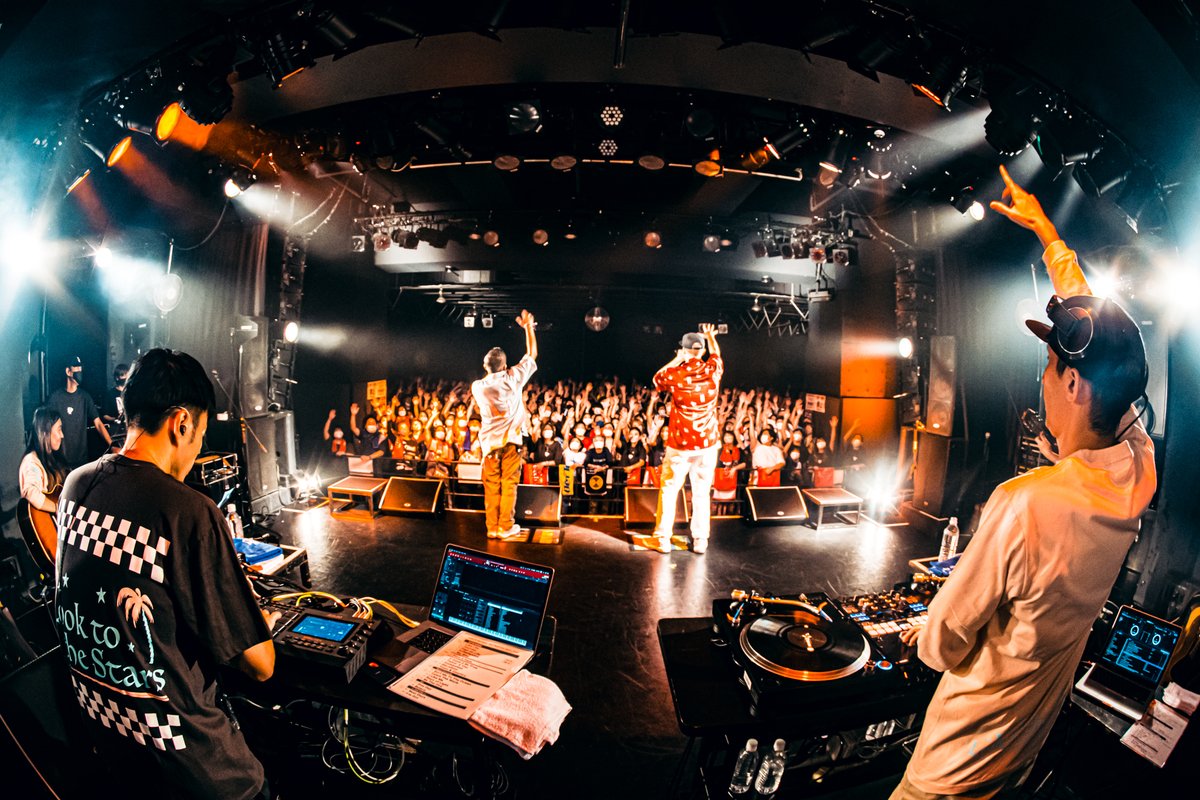 Def_Tech's tweet photo. Look to the Stars
#DefTech Live Again Tour
2022/09/30 @仙台 Rensa

Thank you!! SENDAI, arigato👏🏻✨
その熱い想いをコメントに寄せてね🤙🏻

次は、東京 Zepp DiverCity🙌🏻🔥✨
いよいよ、東京本陣っ🤩
この熱い流れのままにぶちかますぞぉ🔥🔥 https://t.co/BdWgpMuTEW