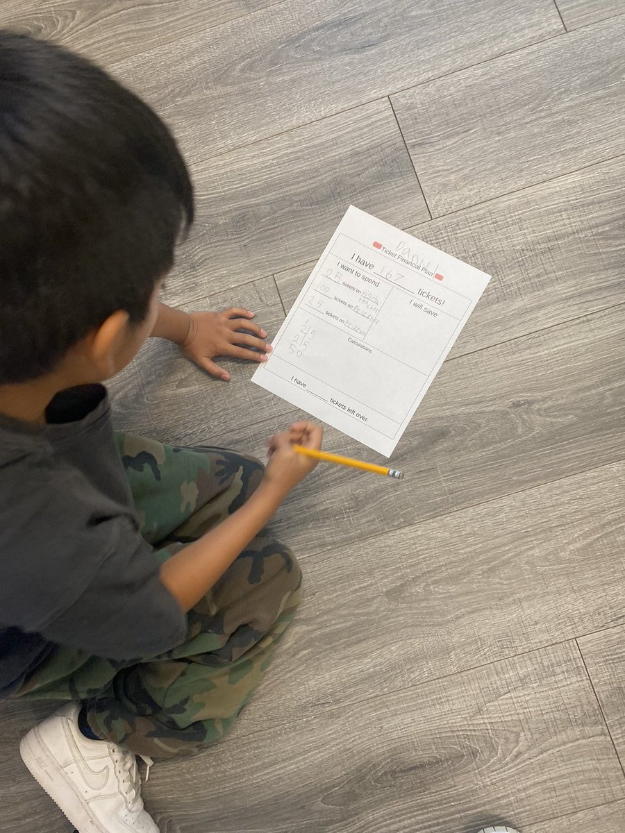 MsDonlin's tweet photo. They say it’s never to early to start saving! Each student made a financial plan to help guide spending and saving their tickets. 🎟 #spendORsave? https://t.co/VXch7RJO4x
