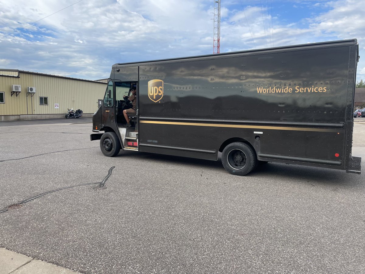 EcChsp's tweet photo. Intersection One observations in EC.  Complete stops, LRL, 123, no distractions👍  28 year COH driver Mark Larson retired safely and happily today with daughter and wife and Mark said, “I just followed the methods💪”.    #MyMostImportantStop https://t.co/5FltFJ9dzB