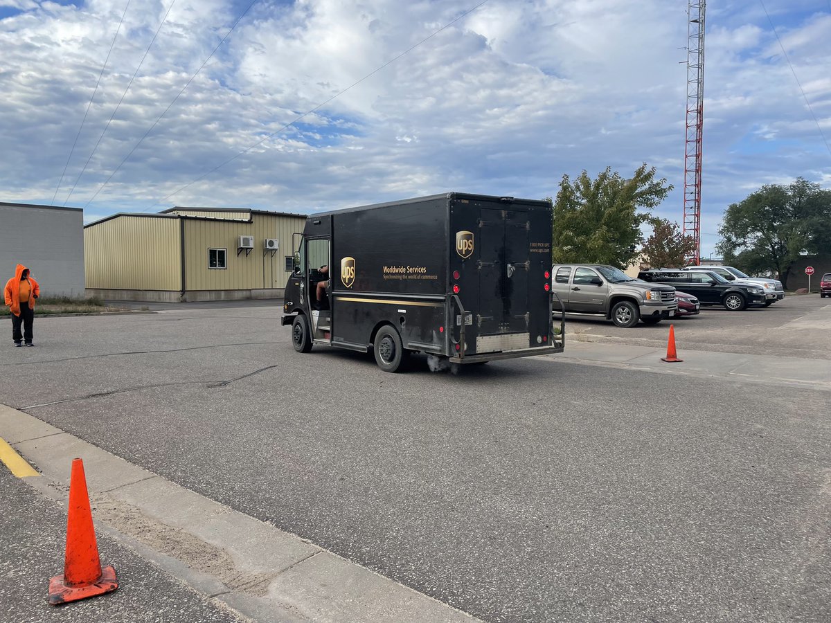 EcChsp's tweet photo. Intersection One observations in EC.  Complete stops, LRL, 123, no distractions👍  28 year COH driver Mark Larson retired safely and happily today with daughter and wife and Mark said, “I just followed the methods💪”.    #MyMostImportantStop https://t.co/5FltFJ9dzB
