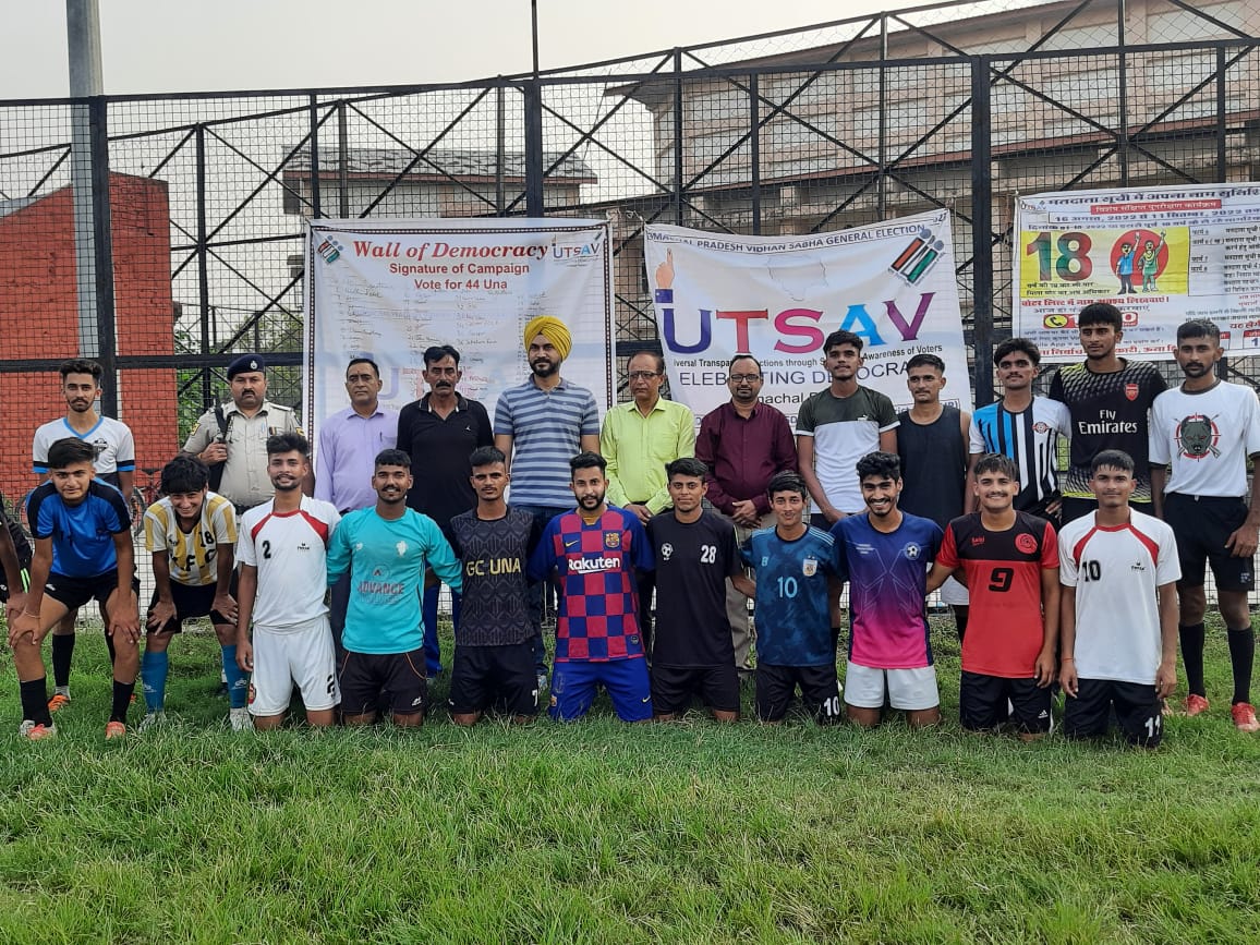 SDMUna44's tweet photo. #UTSAV Voter Awareness program with the help of players  for AC-44(UNA) https://t.co/FoNJgSy3QW
