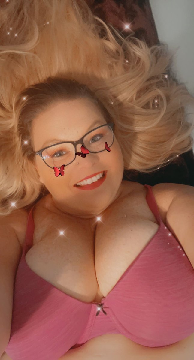 frecklesonly4u's tweet photo. Cum play with my butterfly https://t.co/MHgvScbUGH #onlyfans #onlyfansgirl #freckled #goodgirl #goodgirlgonebad #onlyfansbabe #spoiled #daddysslave #kink #kinkytime https://t.co/hKW7Un4cmq
