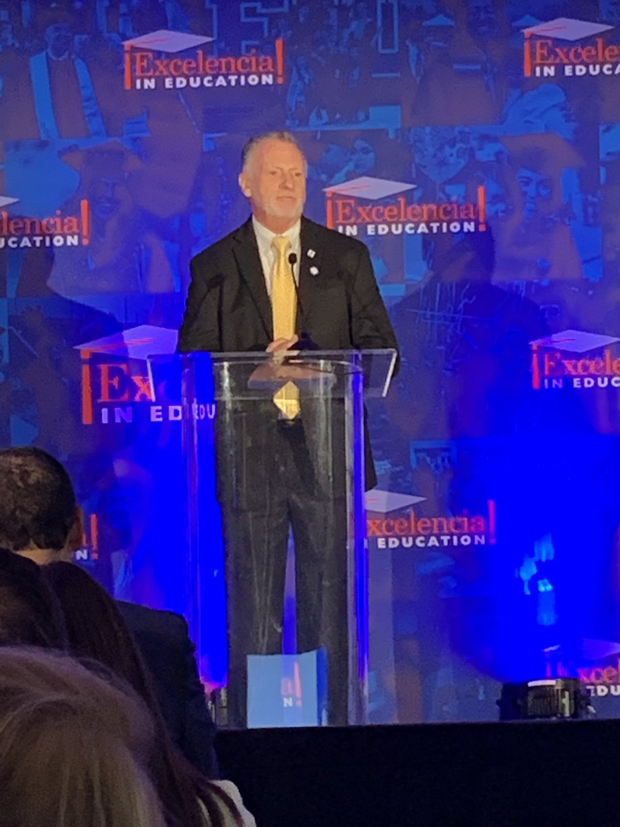 Tina Gridiron tweet media