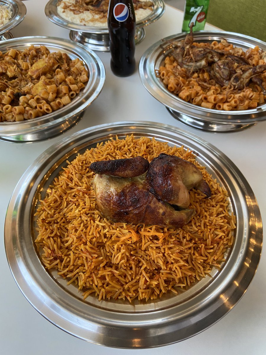 مطاعم ومقاهي الرياض 🍔 tweet media