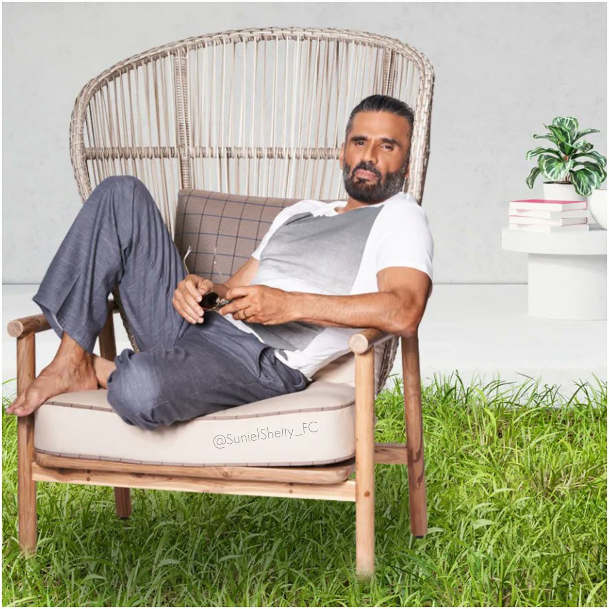 The Greener the Setting, The more the relief....
@SunielVShetty Sir ..❤️❤️
@LazeLifestyle 
#SunielShetty #Nature