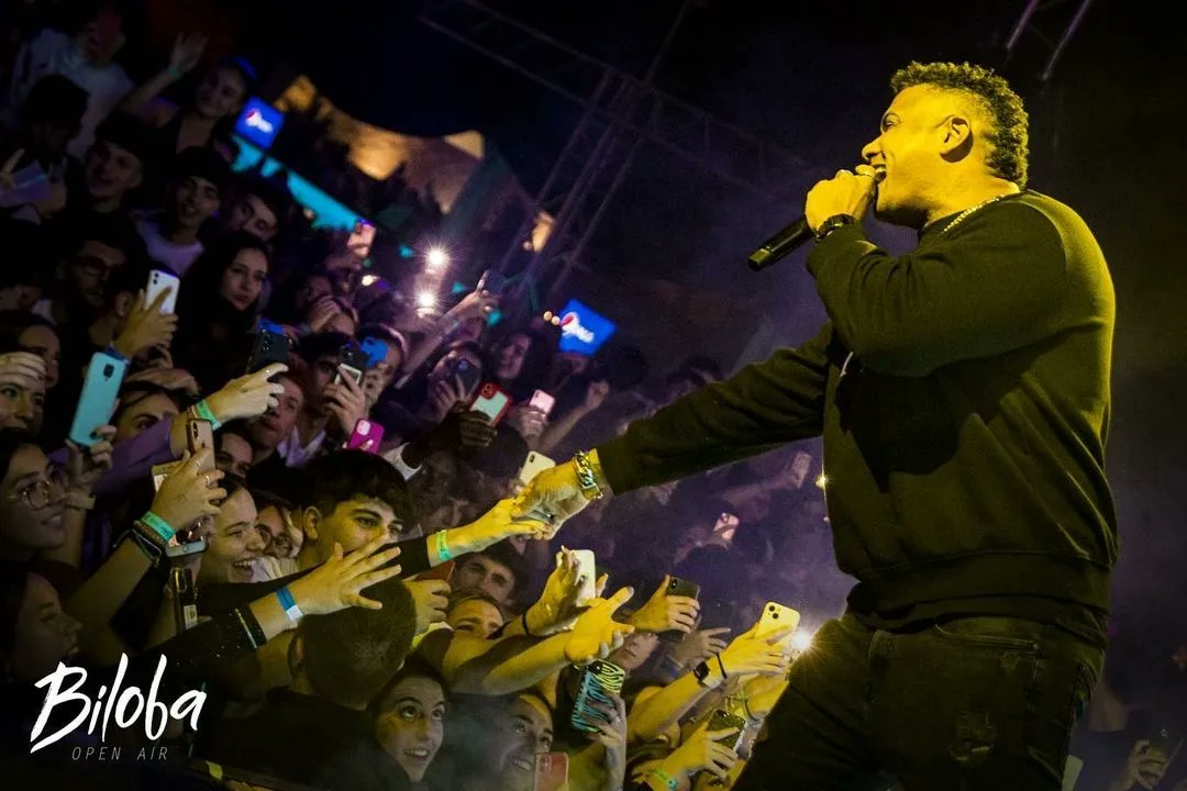 henrymendez_'s tweet photo. Gracias #Lleida ‼️😍
Brutal la que liamos en #biloballeida 🔥
Gracias por el trato y el cariño 🙏🏽♥️
#papacalambretour2022 ⚡ https://t.co/1DztFVzPSB