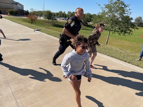 Nelson Elementary, AlvinISD tweet media