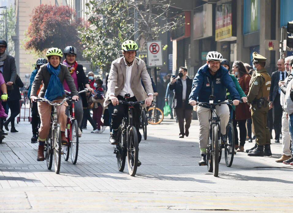 Claudio Orrego L. tweet media