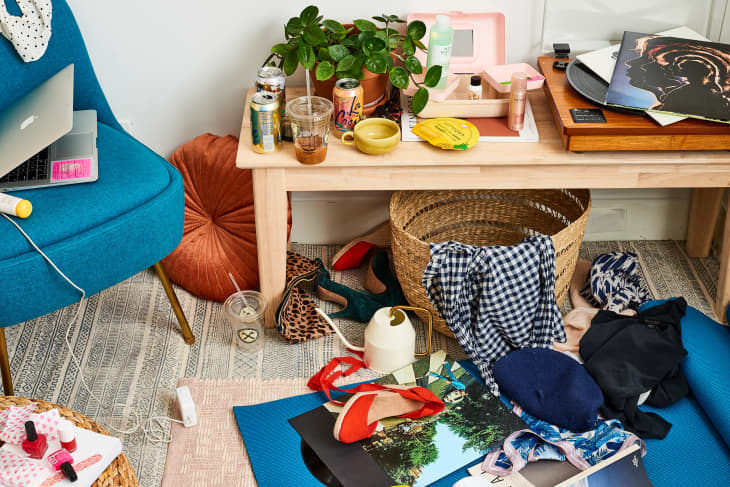 How to cope with your clutter once and for all ow.ly/oW0W50KWgrF || Apartment Therapy #organization