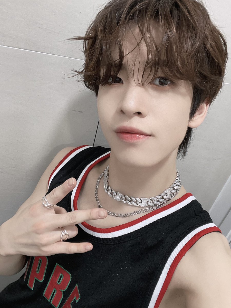 wonjinvity's tweet photo. I JUST PASSED OUT https://t.co/q4PXpSSMTp