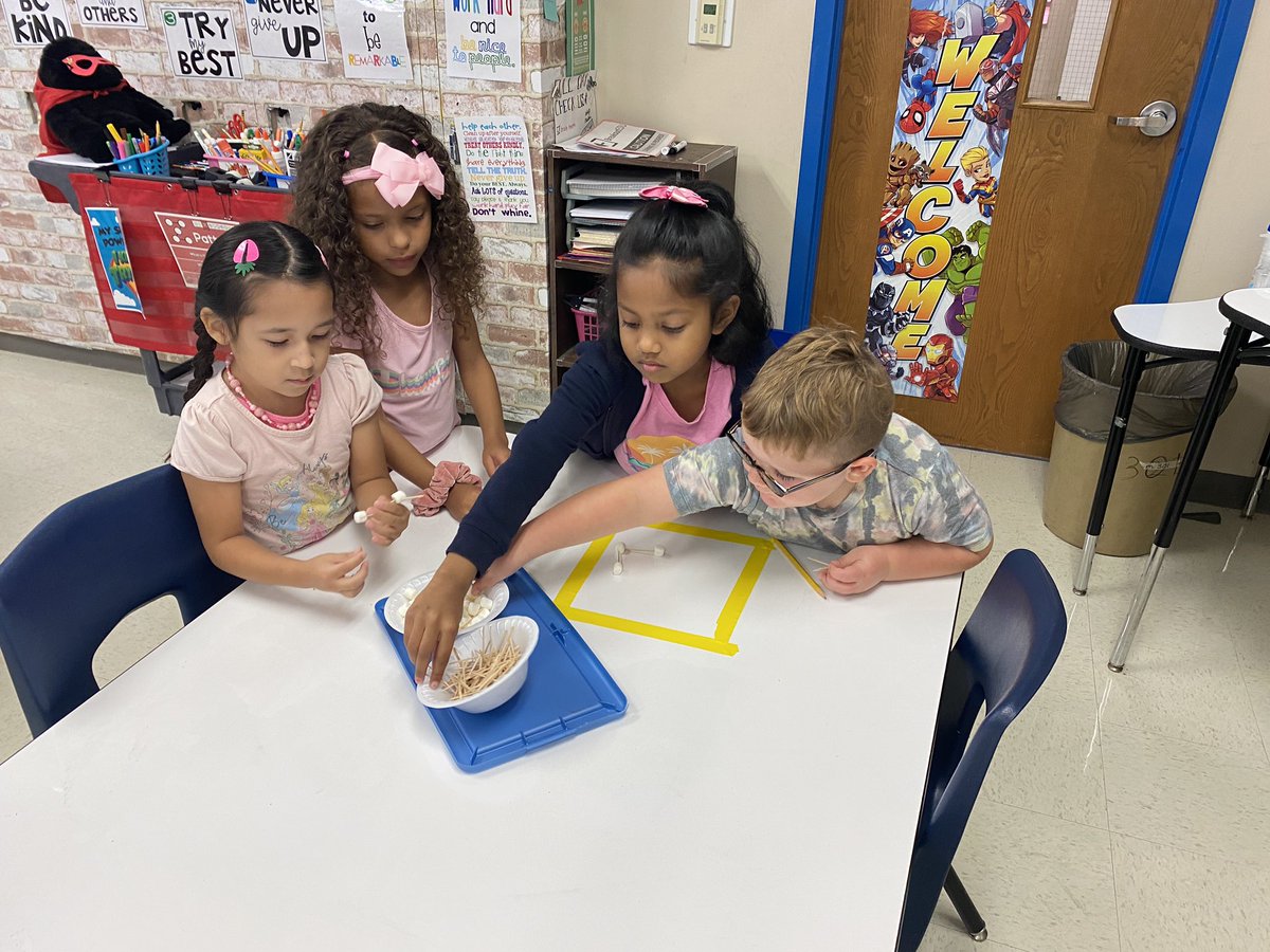 EmmettMichele's tweet photo. Working on our engineering skills with @Mrs_EschD in our first designing Dolphins! Great work Kinder! @Donald_ES #lisdgt #donaldstem https://t.co/RrEozGMmcO