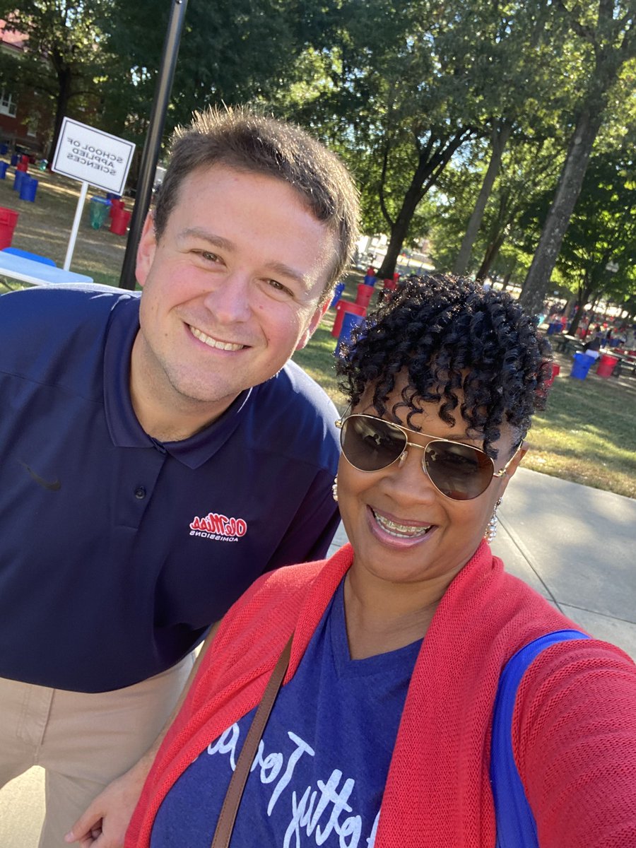OleMissDebbWess's tweet photo. One of my fav @olemissbound colleagues, Mason! ❤️💙 We’re all smiles because it’s #FallFriday #TrashCanFriday Can’t wait to see all of the prospective students and their families who are here visiting our beautiful campus today! #BuildYourLegacy #ComeToTheSip https://t.co/P7G2PZxFsA
