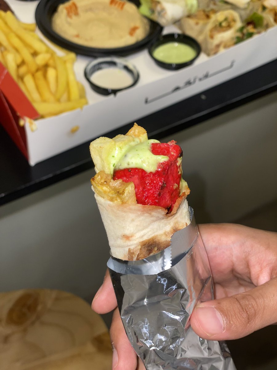 تغطيات_دباني tweet media