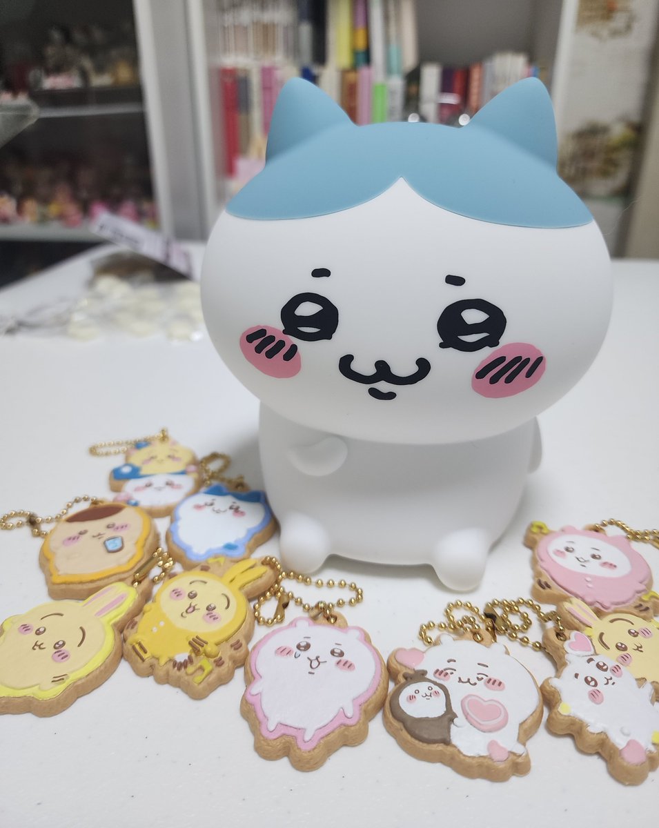 제가 덕질을 시작하고 넘 행복해졌고...
넘 친절하고 착하신 아갓시들 덕에 위시를 많이 데려올 수 있었기에
이에 보답하고자 인생첫 알티이벤트를 열겠슴니다.
한분께 잠옷 드리께요.. 당발은 5일에..!
하치와레 짱