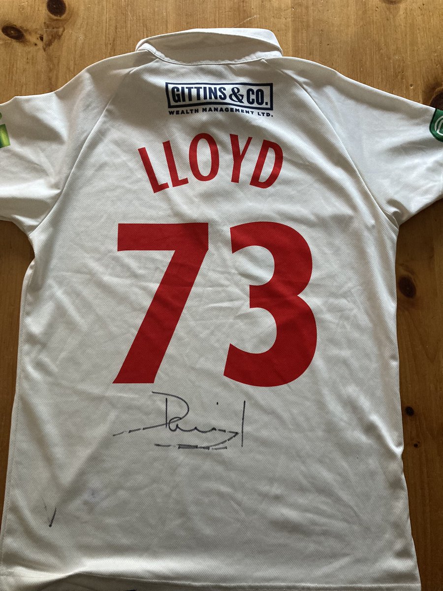 💥David Lloyd’s shirt💥 To raise money for a great charity through running 🏃‍♀️ the London marathon David’s shirt is up for auction @GlamCricket - silent auction through DM’s bids close at 21:00 @CricketWales 100% provenance match shirt. #helpthefund