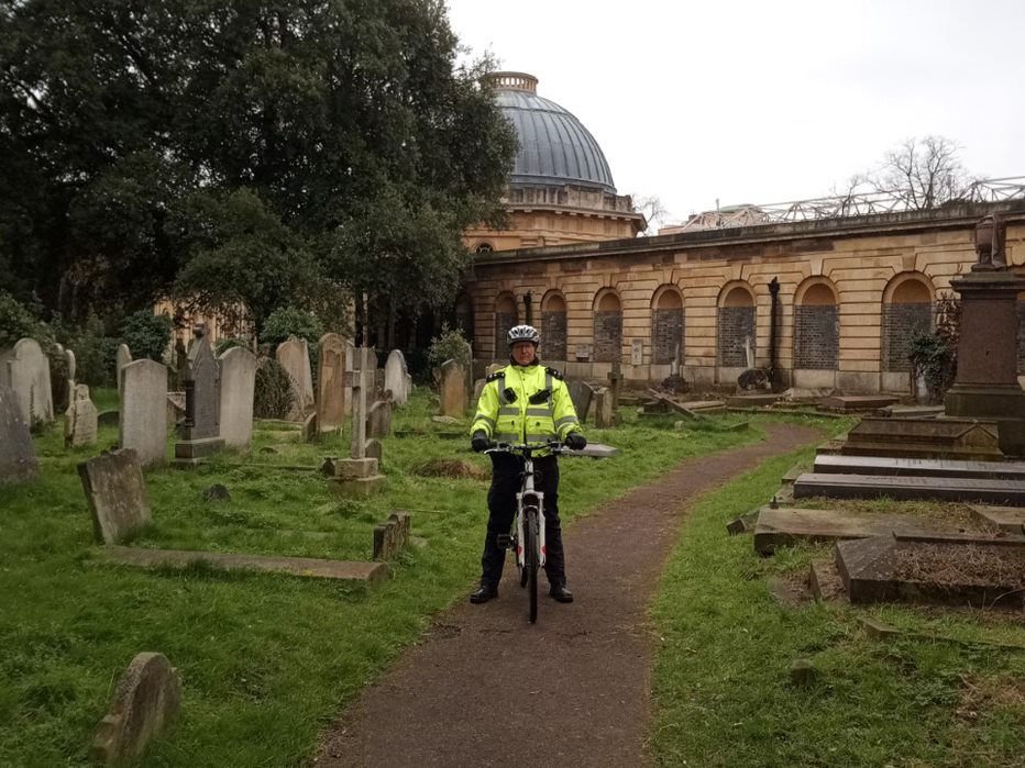 We will have a further cycle marking and crime prevention advice initiative at Brompton Cemetery tomorrow from 1pm until 4pm. Just outside the cafe. Come along and say hello. @theroyalparks