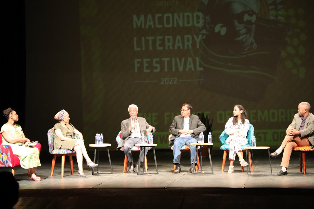 GoodPracticeKE's tweet photo. Because we love reading.
#MacondoLitFest is just liit 🔥 🔥
I'm hoping to get an autograph, at least from Abdul. https://t.co/xODfe3d0sL