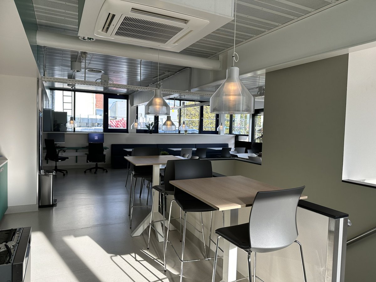 dennis van den brul tweet media