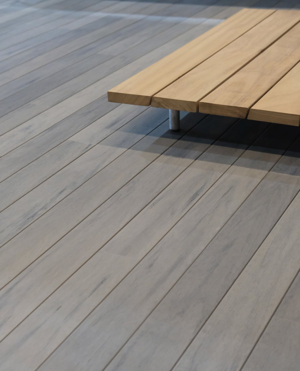 WallTheory's tweet image. Deck season is winding down, which means it’s actually a GREAT time to start on your decking project for next year. Start planning now so your deck is ready to enjoy the moment the snow melts. 

Get in touch to get your free quote for our premium PVC decking.