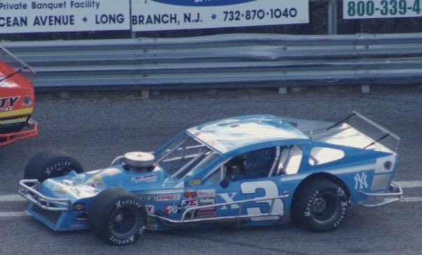 BadassModifeds's tweet photo. Tony Ferrante x3 #badassmodifieds #Racing #wallstadium #turkeyderby #2008 #groundpounders #modifieds https://t.co/3F2zJIkUp4