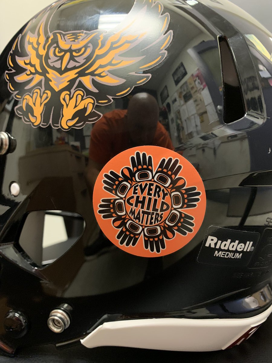 We are grateful that we get to play on the unceded traditional territory of the Okanagan People. #goowls #truthandreconciliation #orangeshirtday <a href="/BCHSFB/">BC HS Football</a> <a href="/BCSchoolSports/">BC School Sports</a>