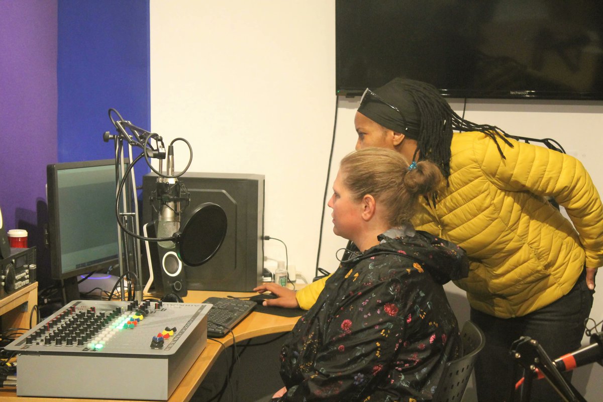 FFS1future's tweet photo. What a wonderful group we have for W2W Radio! 

Great fun and so many thought-provoking conversations happening at @thehiveipswich 
We can't wait to get them all recorded for you to listen! 

#W2W #W2WRadio #womenradio #ipswichradio #ipswich #suffolk #suffolkradio #ffs #radio https://t.co/DPilkBIeWx