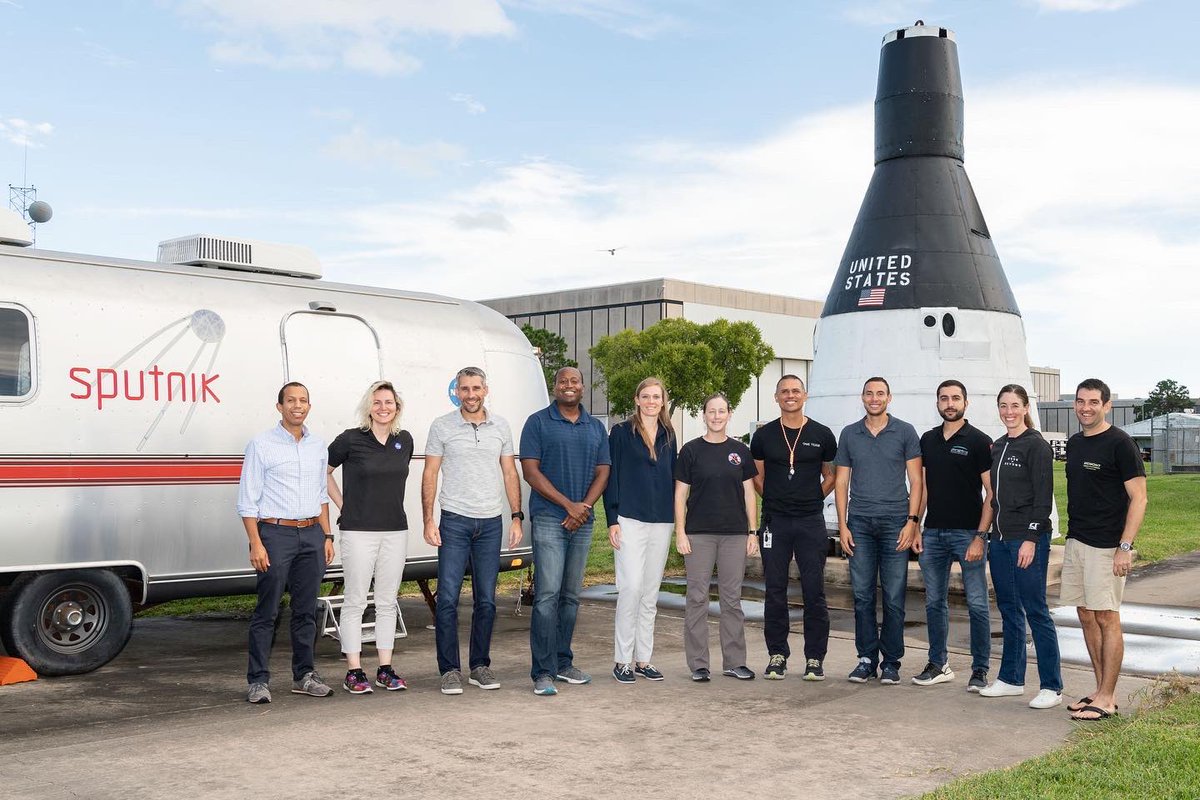 This first phase of geology training 
focused on our earth’s diverse geological structures and all the different processes that build the earth’s unique geology. Next year’s training our focus will be on lunar geology in preparation for future planetary missions.