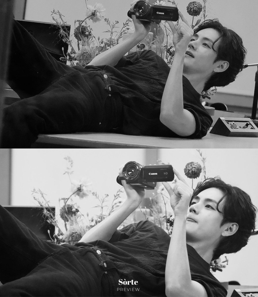 Taehyungimpact's tweet photo. Kim taehyung has no bad angle https://t.co/bm8oYepd6e