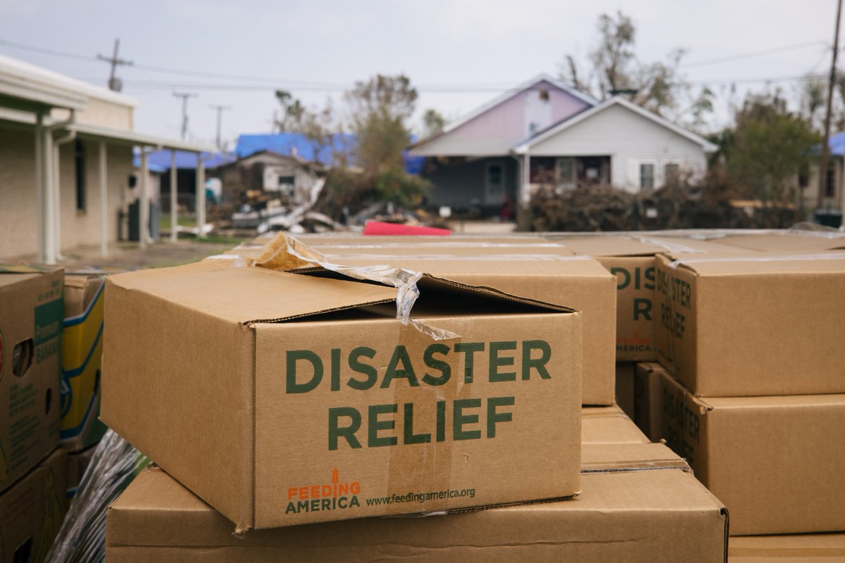 Our thoughts are with the people impacted by Hurricanes #Fiona + #Ian. To support victims + relief workers, Kellogg is donating more >665,000 servings of cereal + snacks. You can help by donating to FeedingAmerica.org or foodbanking.org #betterdays