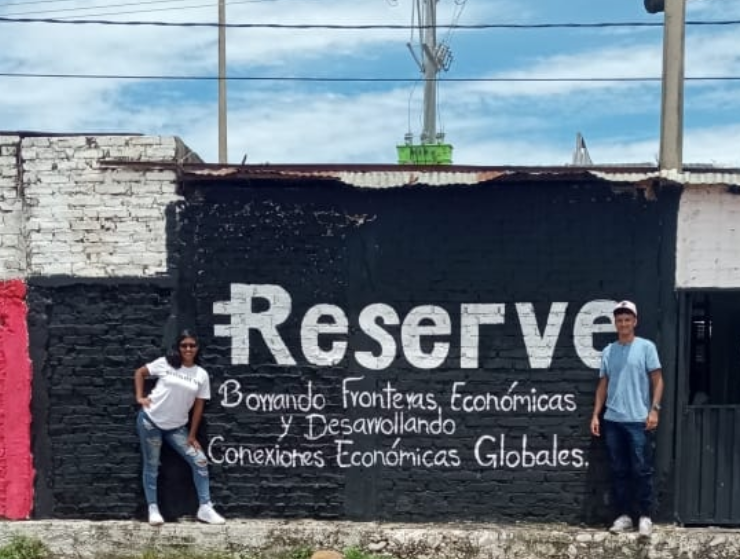 $RSR $RSV

Friday! Update is here.

✅683.343 users
💥Protocol Launch / GitHub
🇲🇽Mexico
🫂Socials

And plenty more! 

Notice of a 2 week break btw (oh the timing! 🤬) but I will tweet!
mr-mallo.medium.com/reserve-adopti…