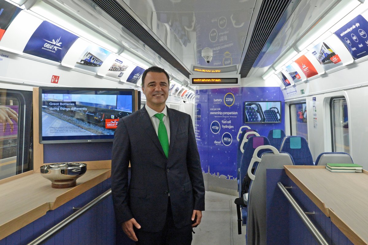 Vivarail tweet media