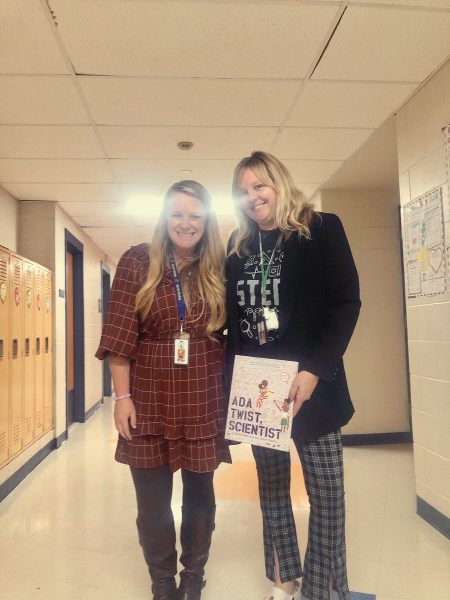 MrsCBonnell's tweet photo. Friday teaching buddies! @MrsKellyHarding 
#STEMreadaloud https://t.co/dxKZpKHAPS