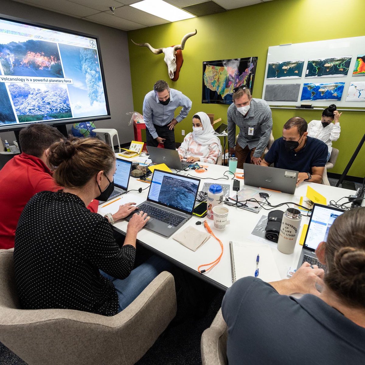 We had an awesome week learning about the earth’s geology and how different geological structures form. This type of training is crucial for planetary exploration, because astronauts can use their knowledge on other planets to determine their geological history.