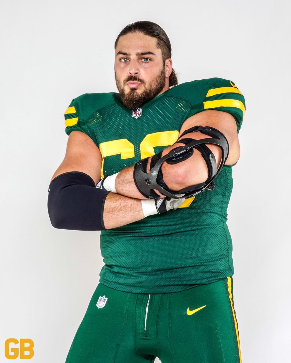 Happy Birthday to the sexiest 69! @DavidBakhtiari #dinnerfor2 #GoPackGo 💚💛