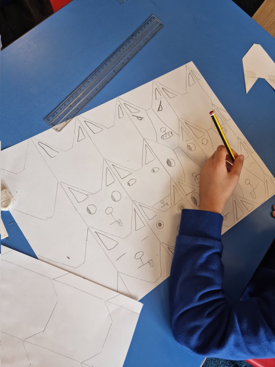 Miss__Hamilton's tweet photo. Take a look at these fantastic tessellations made by Primary 4a for #MathsWeekScot this week! #welovemaths @edcnumeracy @MossheadPS https://t.co/ozeaoQOSh7