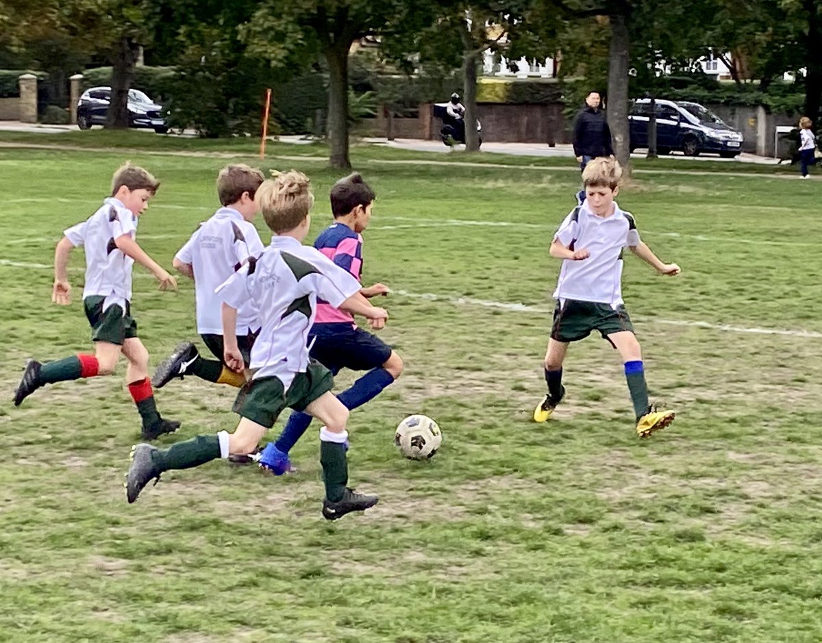 U9 a in action! Thanks @NWSnorthcote for 5 great games for our Year 4s this afternoon. Excellent performances from all teams 💪💪👏👏