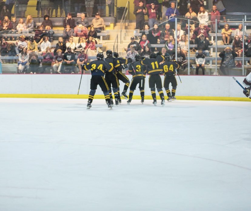 MizClubHockey's tweet photo. How we’re rollin’ into tonight’s showdown… We can’t wait to see y’all tonight 👀 #hockeyschool #MIZ #blackout #packthejeff https://t.co/zJjR4Lwty6